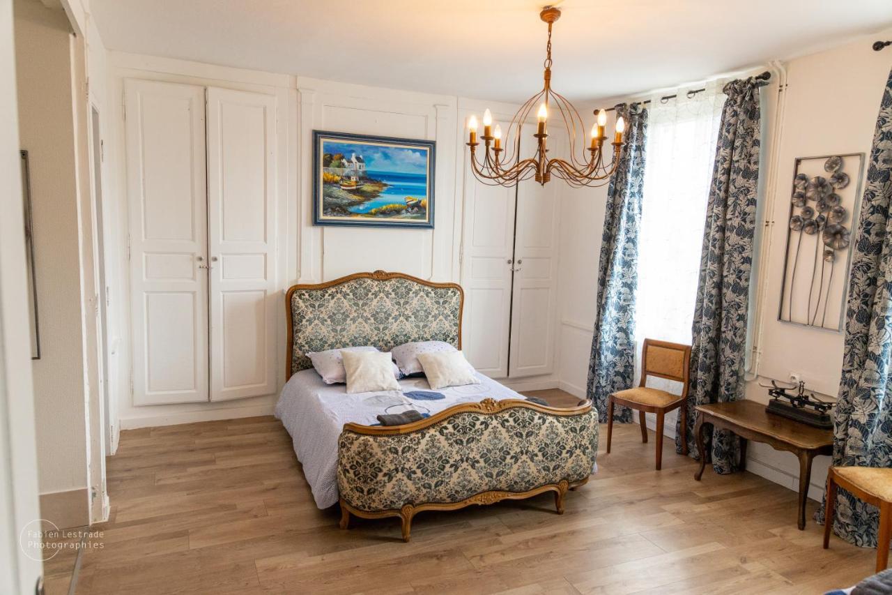 Le Domaine De La Desiree Villa Лизио Екстериор снимка